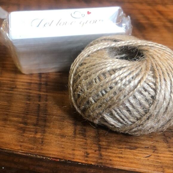 100 pc Craft Tags with Twine NIP - Picture 2 of 2